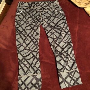 Athleta 3/4 Crop Spandex